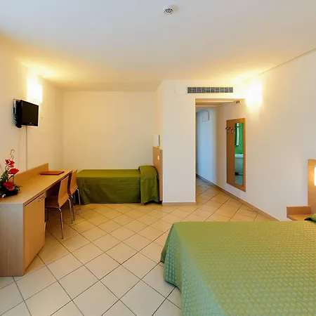 Hotel Bolgheri Marina Ex Varo Village