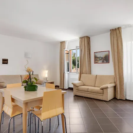 Borgo Al Mare 4*