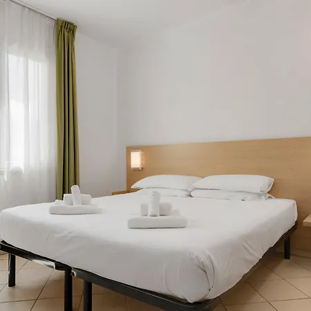 Otel Borgo Al Mare Marina Di Bibbona