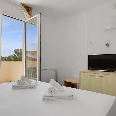 Borgo Al Mare 4*