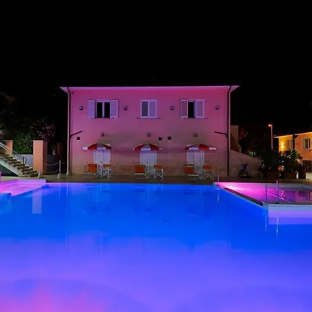 Borgo Al Mare Hotel 4*