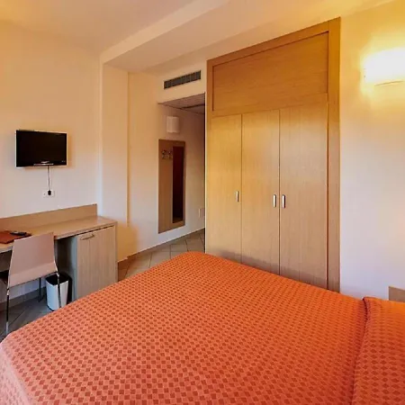 Hotel Bolgheri Marina 4*