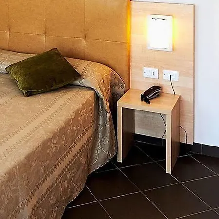 Hotel Bolgheri Marina 4*