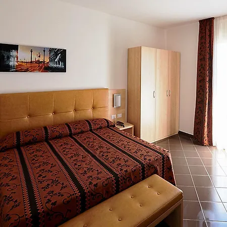 Bolgheri Marina Hotel Marina Di Bibbona